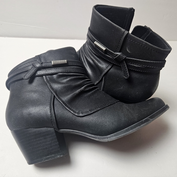BareTraps | Black booties size 10 - Picture 2 of 11